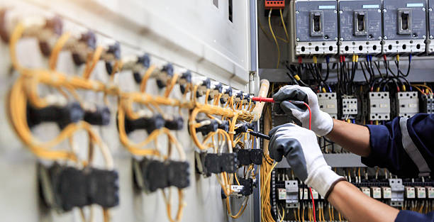 Professional Electrician technician working in Woodside, PA